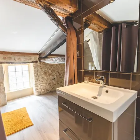 Holiday home Domaine Des Tilleuls Montamise