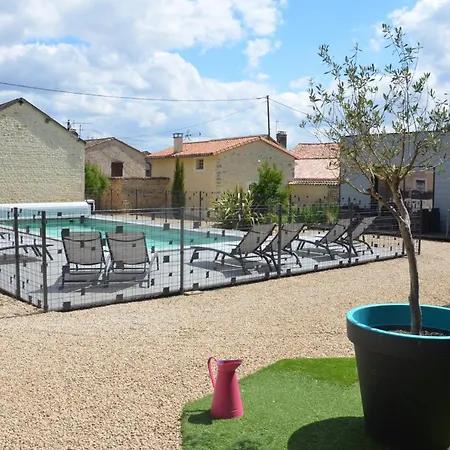 Domaine Des Tilleuls * Montamise